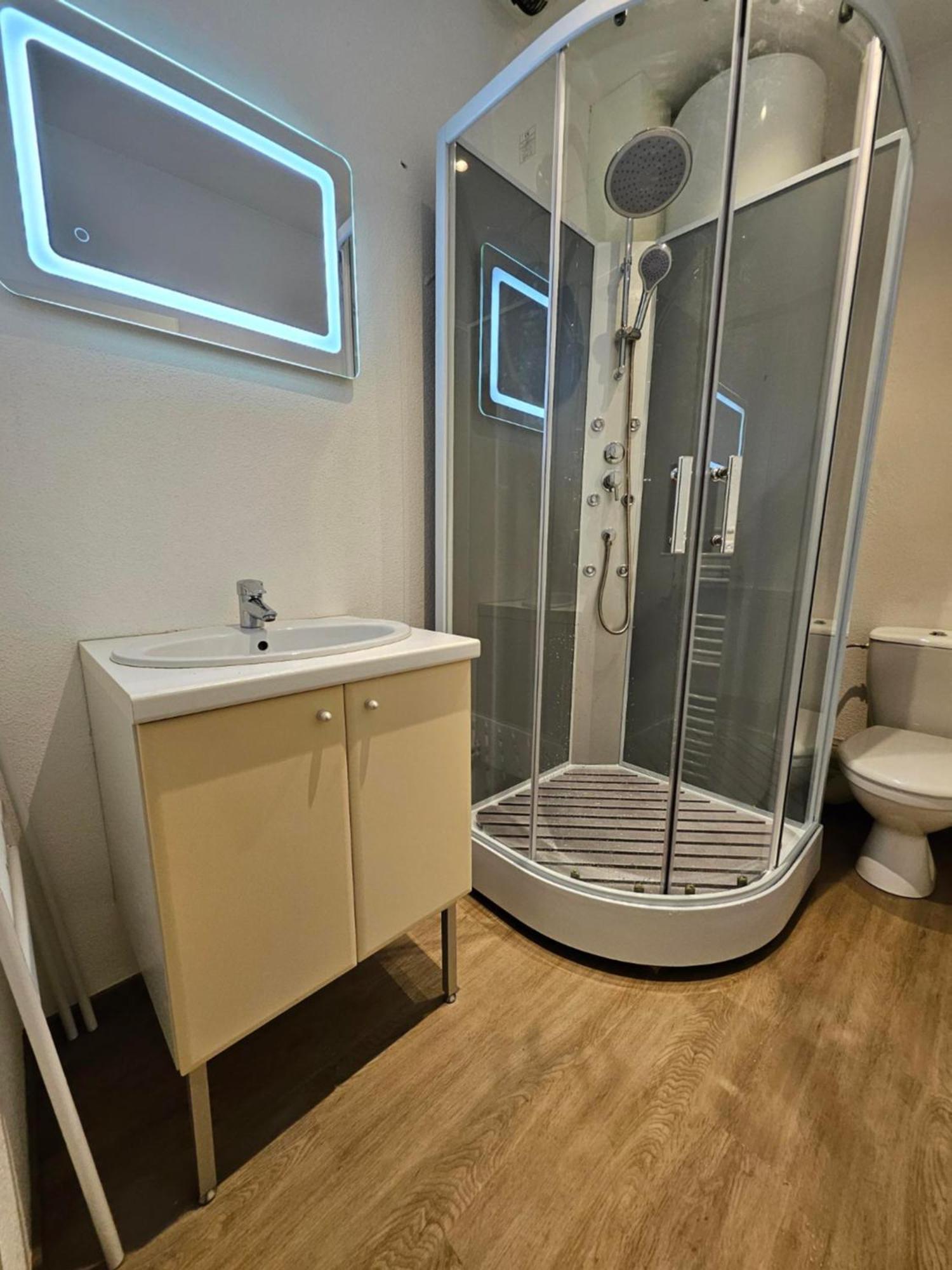 Gite Eglantine 2 A 6 Personnes Avec Spa Et Salle De Jeux Dans La Residence Ventron Exterior foto